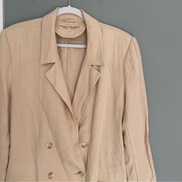 Free People "Olivia" Double Breasted Linen Blend Pebble/Sand Blazer - Picture 4 of 17